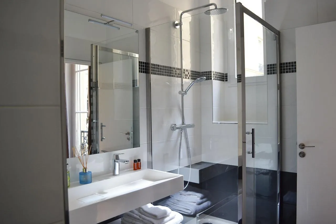 Square Bed & Breakfast 2*