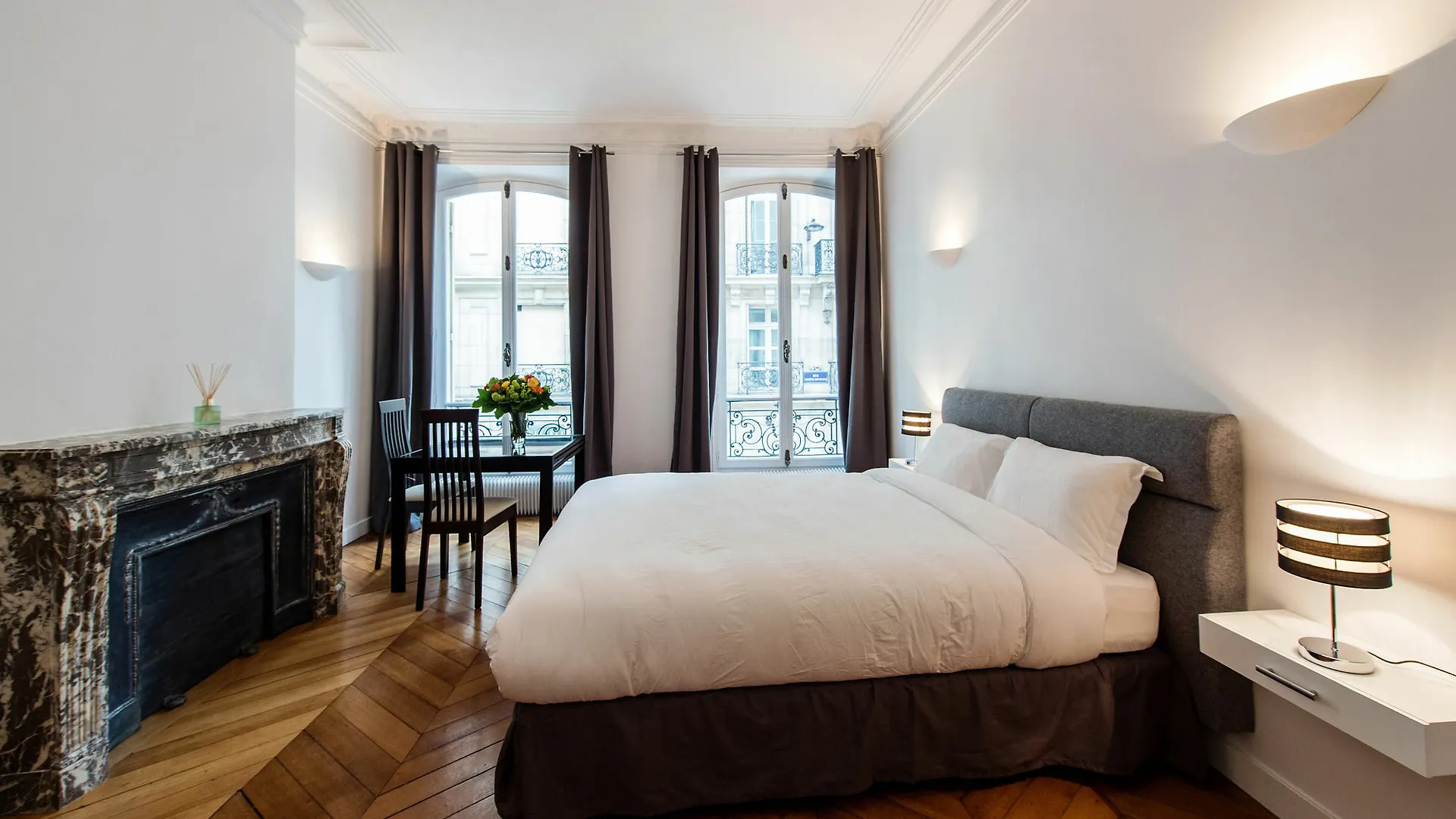 Bed & Breakfast Square 2*